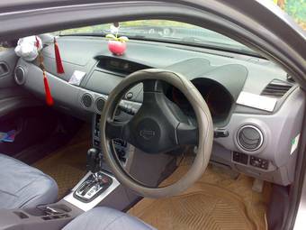 2001 Nissan Avenir Images