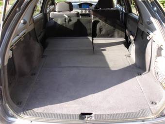 2001 Nissan Avenir Images