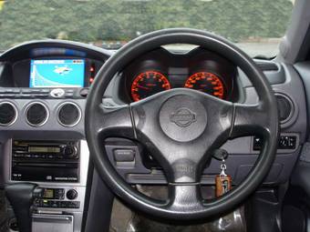 2001 Nissan Avenir Pictures