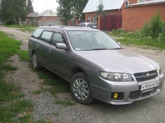 2001 Nissan Avenir Pictures