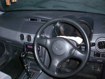 2001 Nissan Avenir Pictures