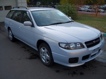 2002 Nissan Avenir