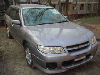 2002 Nissan Avenir
