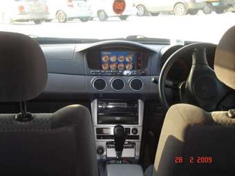 2002 Nissan Avenir