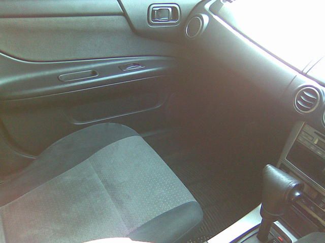 2002 Nissan Avenir