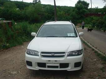 2002 Nissan Avenir