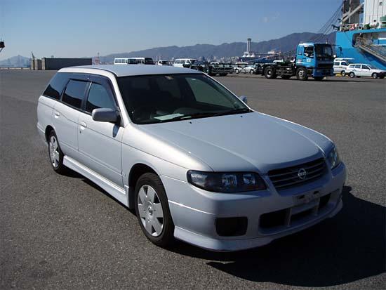 2002 Nissan Avenir Pictures