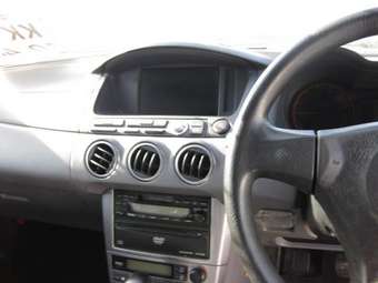 2002 Nissan Avenir Pictures