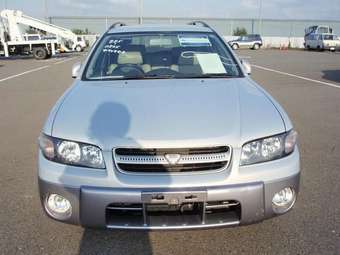 2002 Nissan Avenir Wallpapers