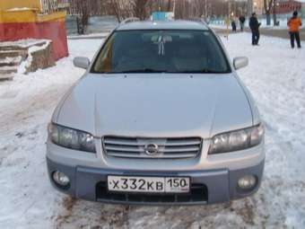 2002 Nissan Avenir Photos