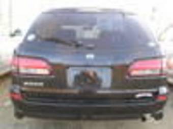 2002 Nissan Avenir Photos