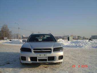 2002 Nissan Avenir Photos