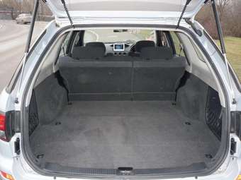 2003 Nissan Avenir Images