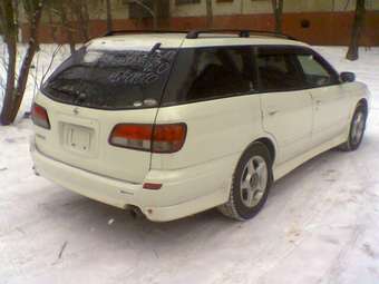 2003 Nissan Avenir Photos
