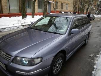 2003 Nissan Avenir Pictures