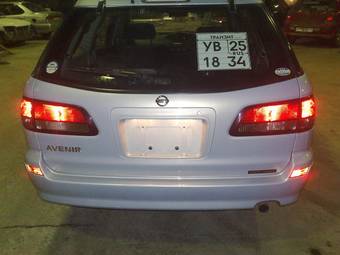 2003 Nissan Avenir Pics