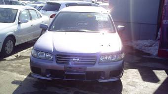 2003 Nissan Avenir Pictures