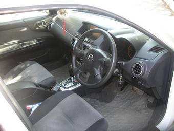 2003 Nissan Avenir Pics