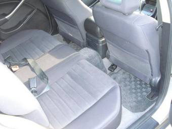 2003 Nissan Avenir Pictures