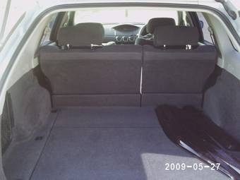 2003 Nissan Avenir Photos