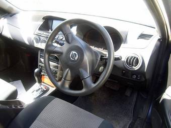 2003 Nissan Avenir Photos