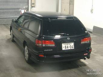 2004 Nissan Avenir Photos