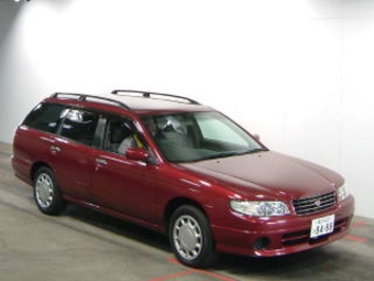 1999 Nissan Avenir Salut
