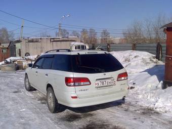 1999 Nissan Avenir Salut Photos