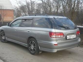 1999 Nissan Avenir Salut Images