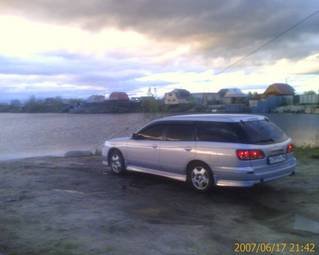 2001 Nissan Avenir Salut Pictures