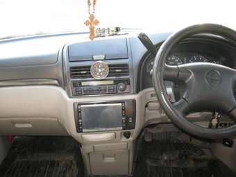1999 Nissan Bassara