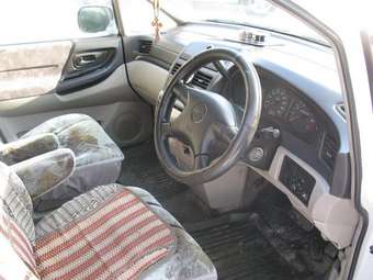 Nissan Bassara