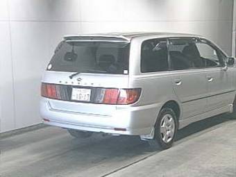 1999 Nissan Bassara Pictures