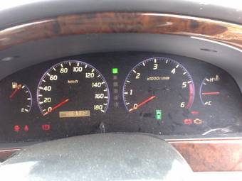 1999 Nissan Bassara Pictures