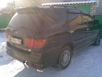 1999 Nissan Bassara Photos