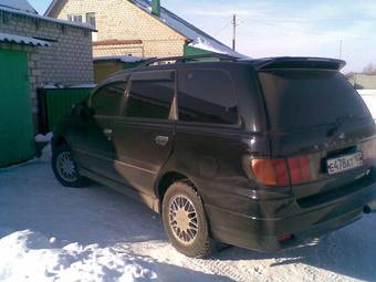 1999 Nissan Bassara Photos