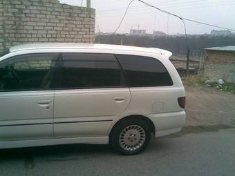 1999 Nissan Bassara Pics