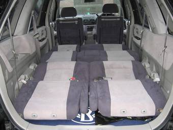 1999 Nissan Bassara Pictures