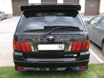 1999 Nissan Bassara Wallpapers