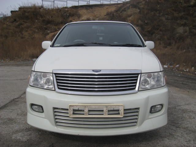 2000 Nissan Bassara