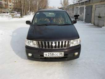 2000 Nissan Bassara