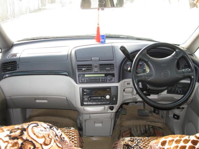 2000 Nissan Bassara