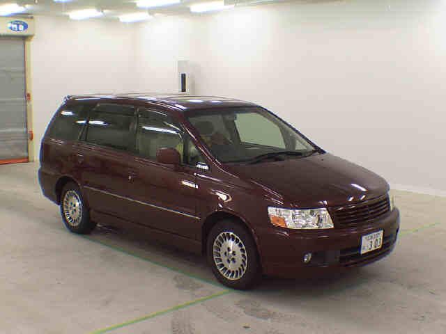 2000 Nissan Bassara