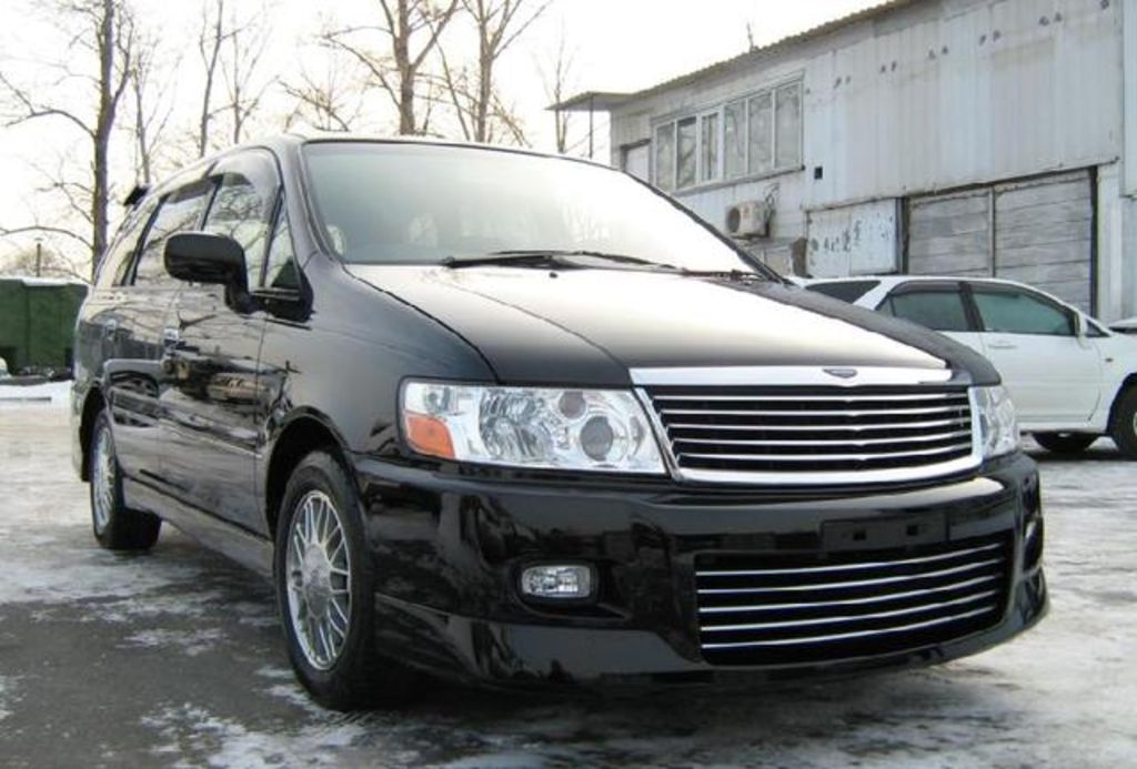 2000 Nissan Bassara