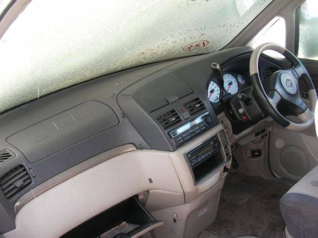 2000 Nissan Bassara