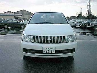 2000 Nissan Bassara