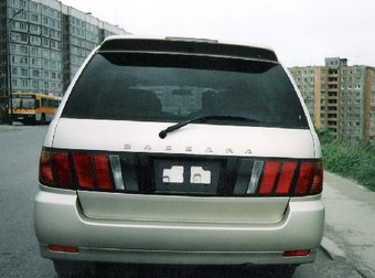 2000 Nissan Bassara Photos