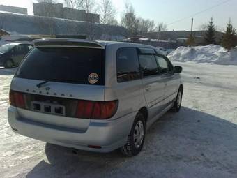 2000 Nissan Bassara Pictures