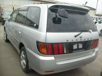 2000 Nissan Bassara Photos