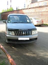 2000 Nissan Bassara Photos